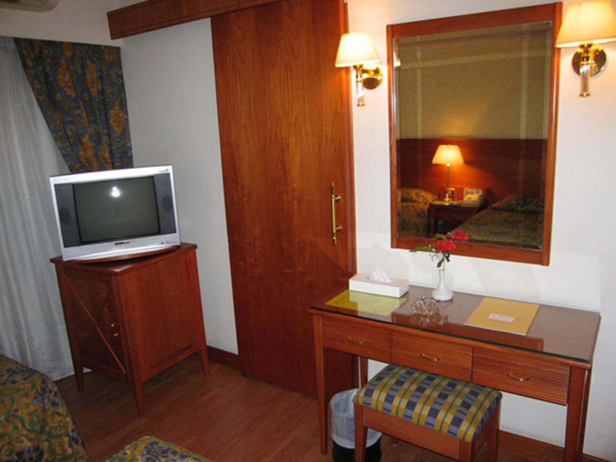 Philippe Luxor Hotel Экстерьер фото
