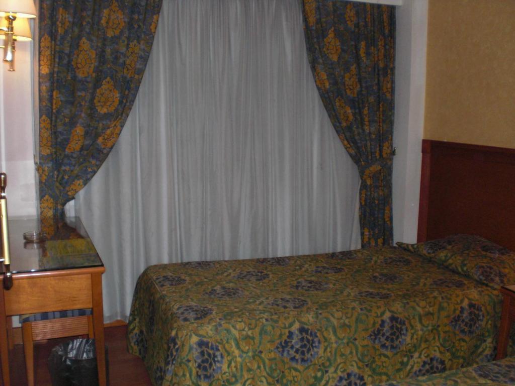 Philippe Luxor Hotel Экстерьер фото